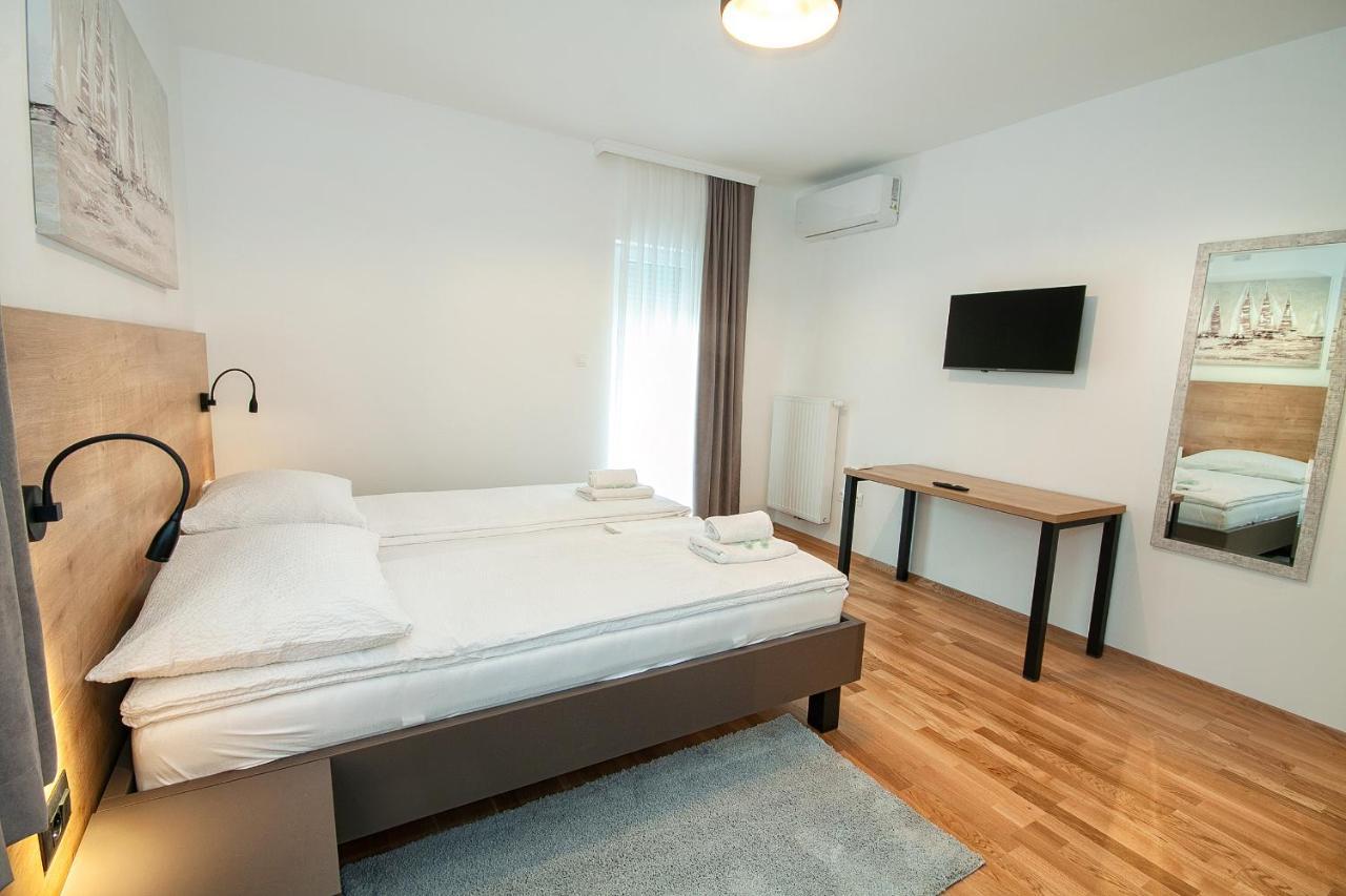 House Forest Queen Apartment Smoljanac
